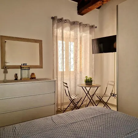 La Finestra Sul Cortile By Tramonti Apartment *