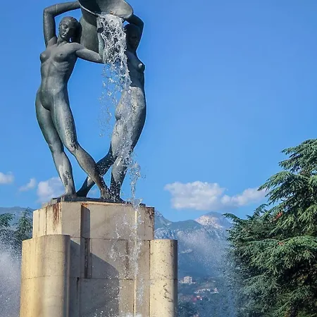 La Finestra Sul Cortile By Tramonti Apartament