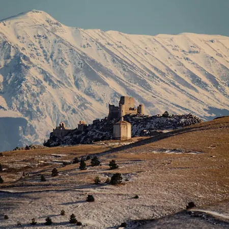 La Finestra Sul Cortile By Tramonti Apartment L'Aquila